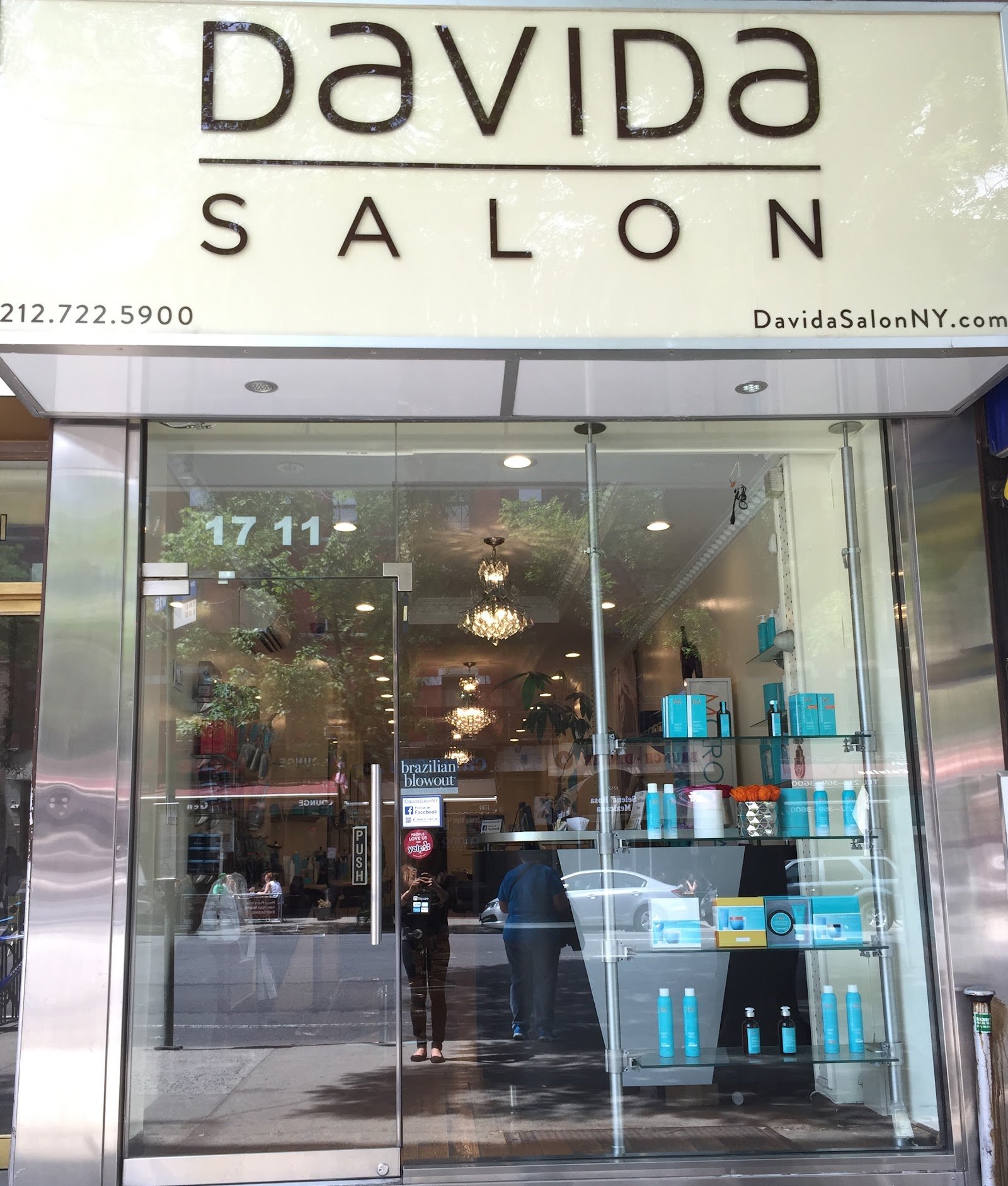 Davida Salon