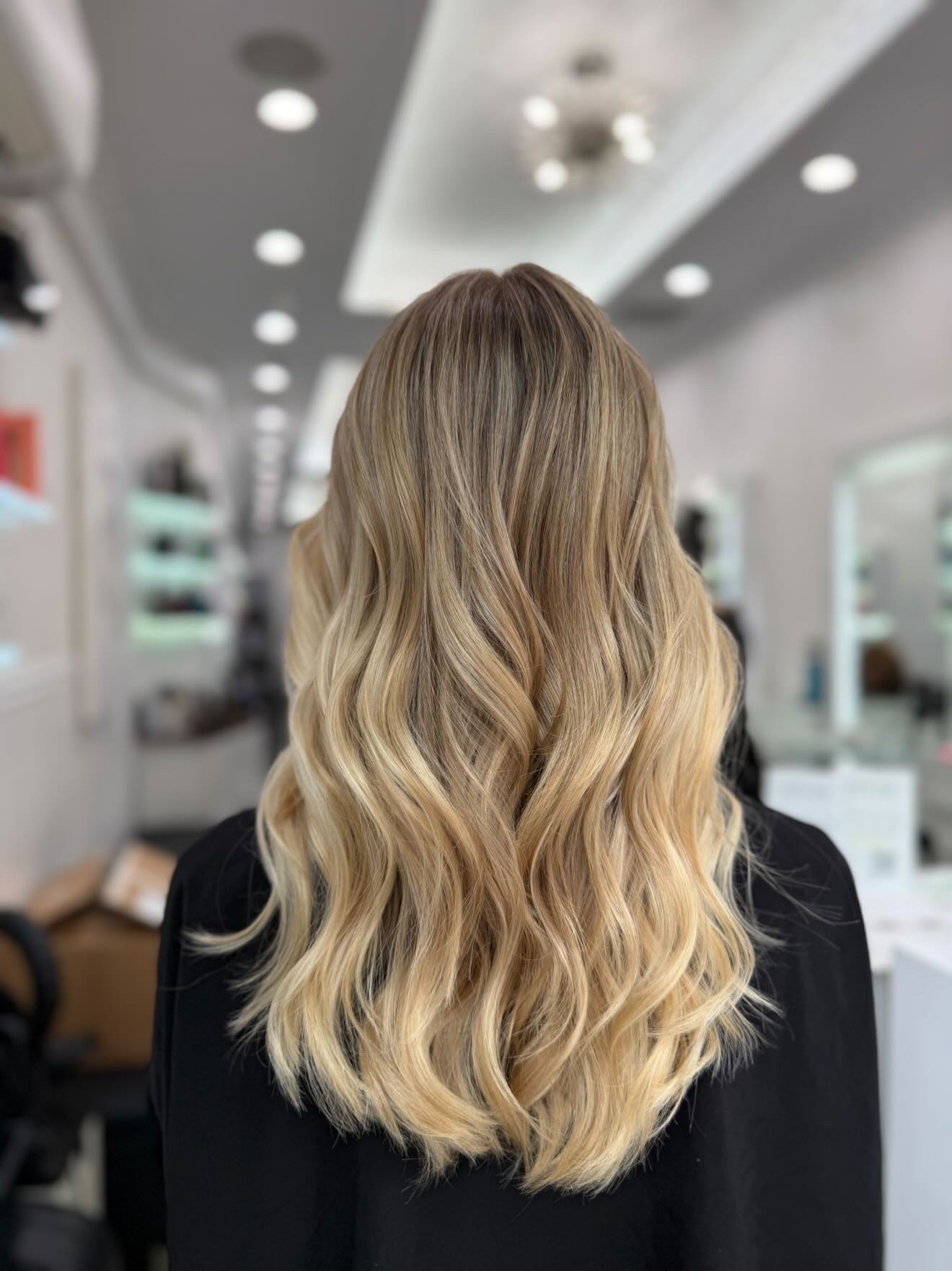 Davida Salon