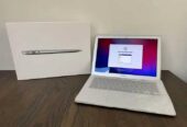 MacBook Air 13 inches